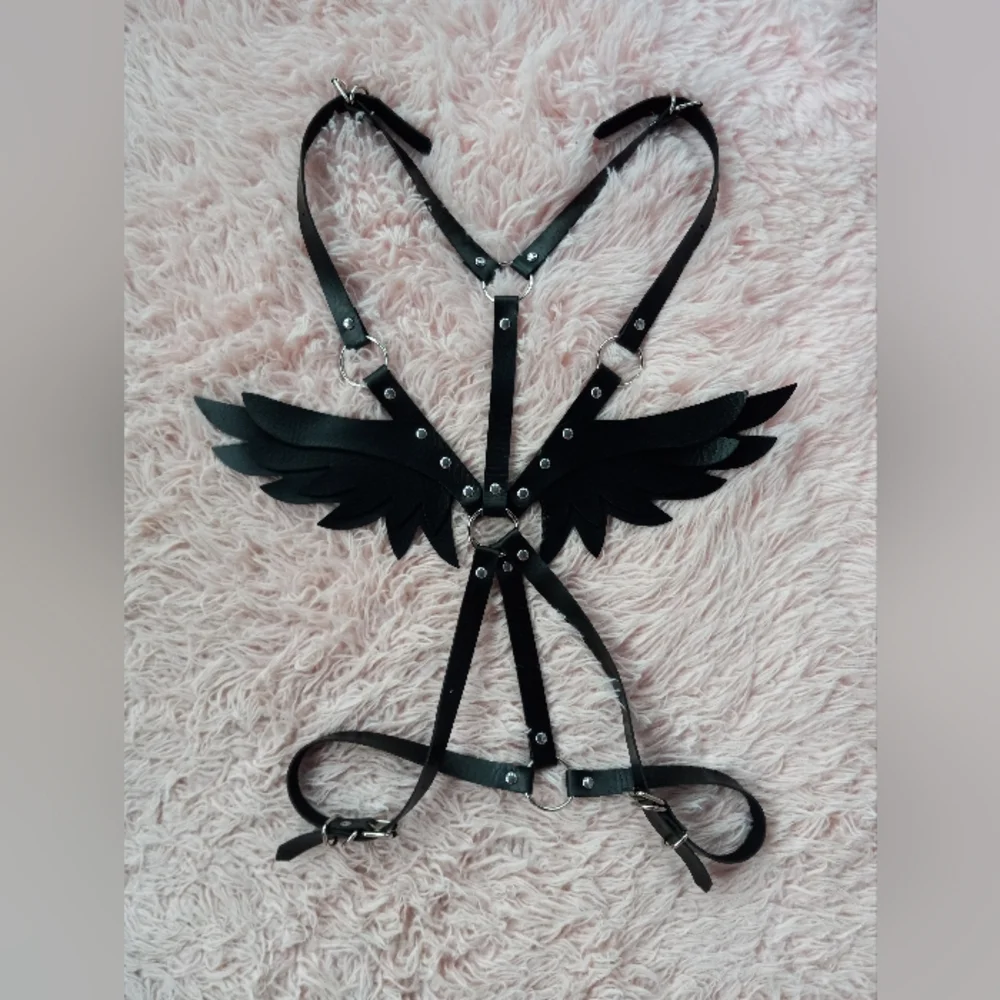 Beautiful gothic black vegan leather angel wings harness! Nwot, sizes XS-XL! - Picture 7 of 7